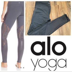 Alo yoga grey yoga pants